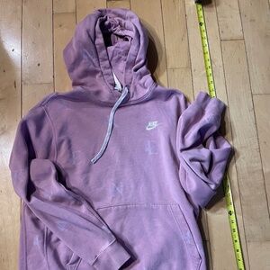 Men’s pink Nike hoodie gently worn size large